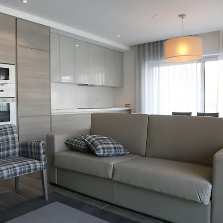 Turisticos Da 4* נאזרה