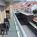 מלון דירות Turisticos Da נאזרה