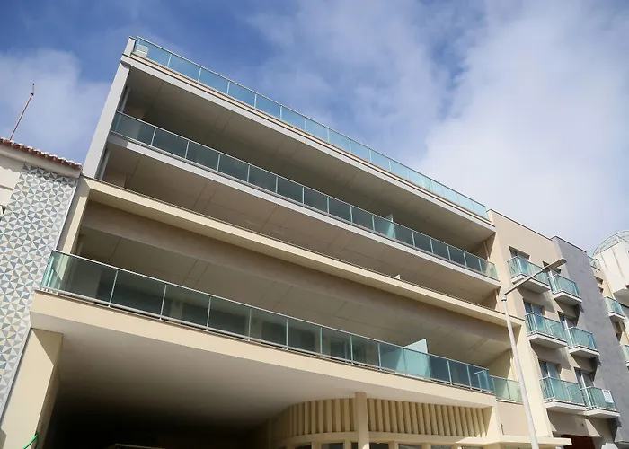 Turisticos Da 4* נאזרה